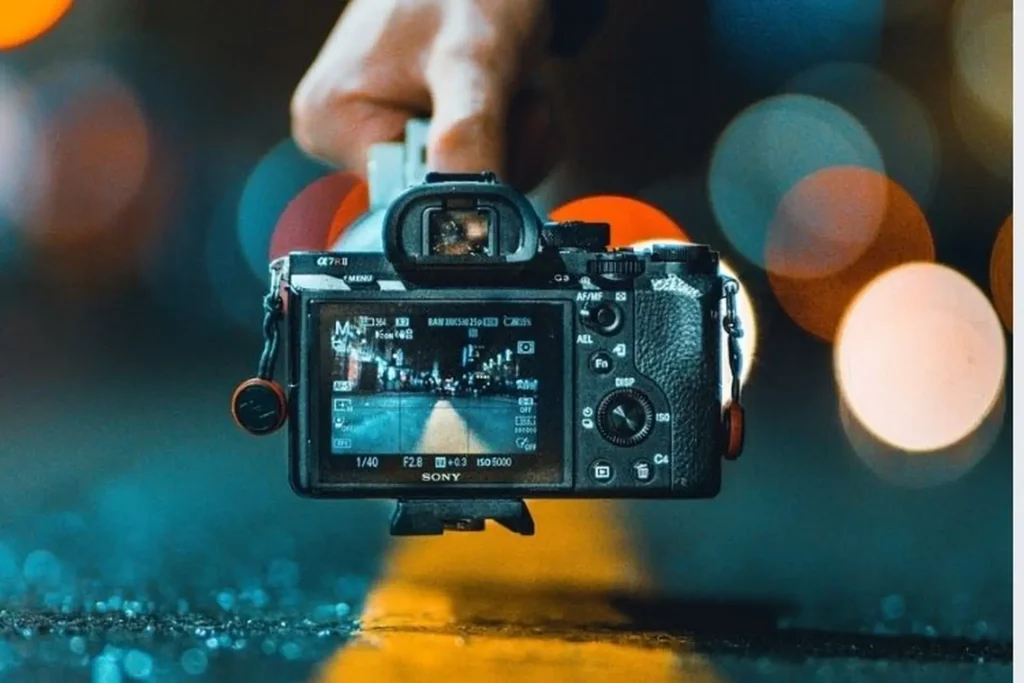 Dịch Vụ Vận Chuyển Máy Ảnh Từ Hà Tĩnh Đi New Zealand Nhanh Chóng, An Toàn